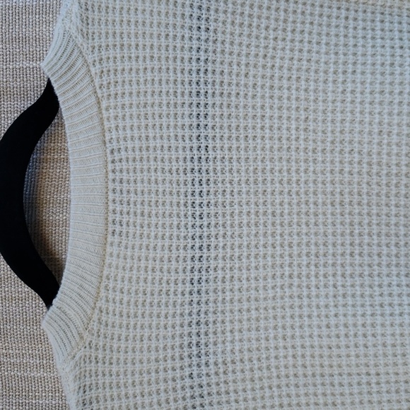 Everlane Cashmere Waffle Knit Sweater - Picture 8 of 12